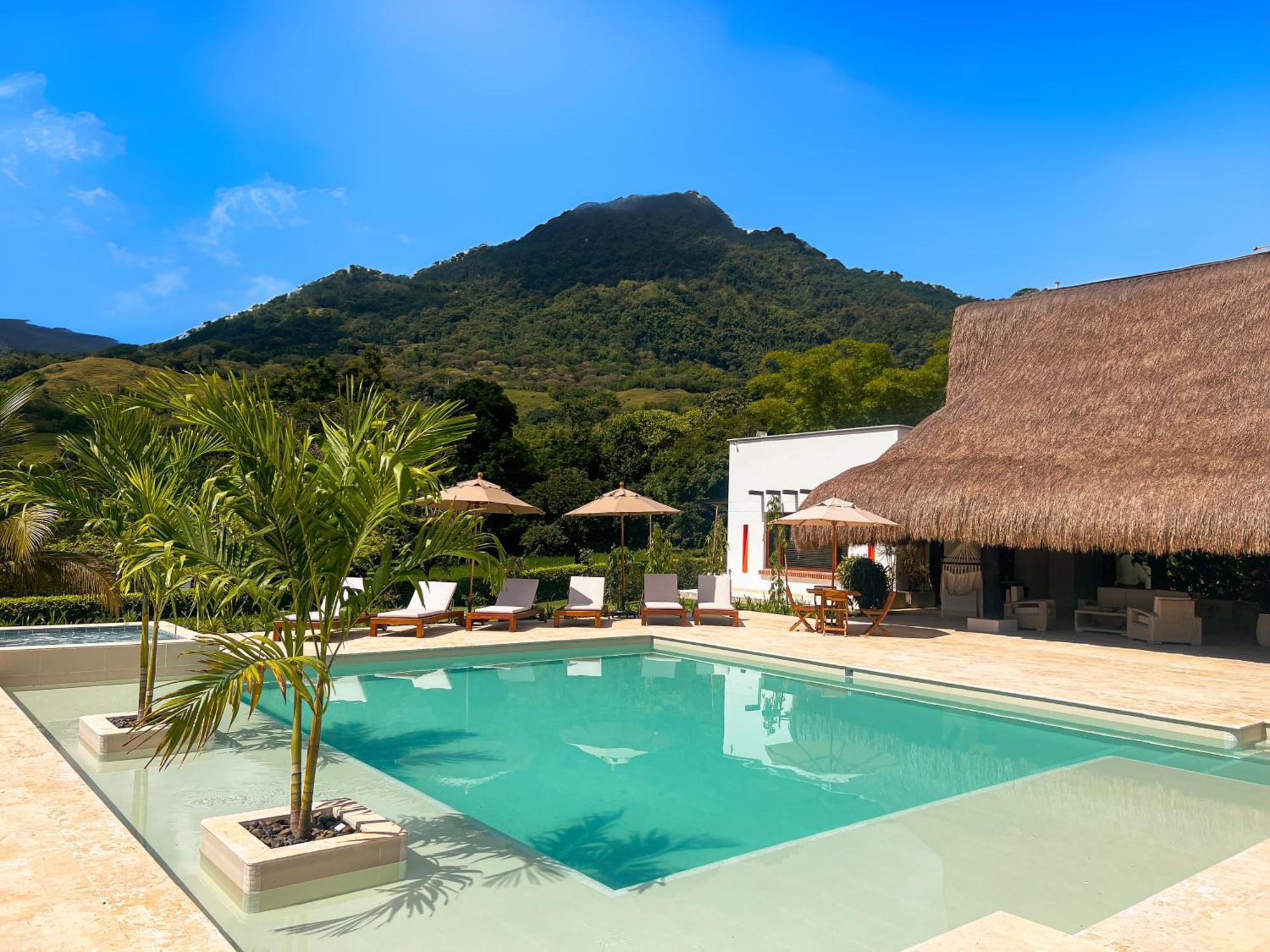 Fina Estampa Country Hotel - Mayores De 10 Anos - Tamesis Exterior photo